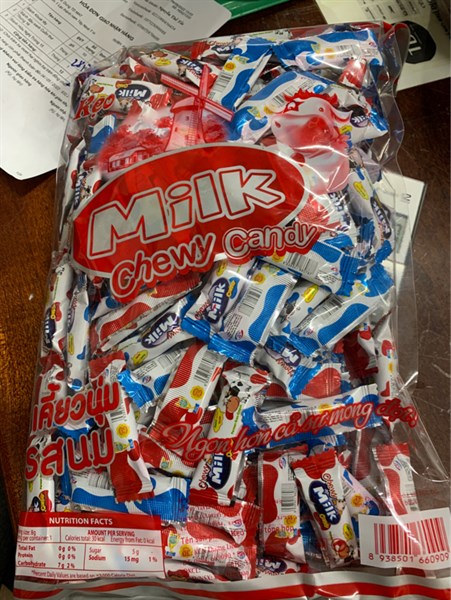 Kẹo bò và trái cây dẻo