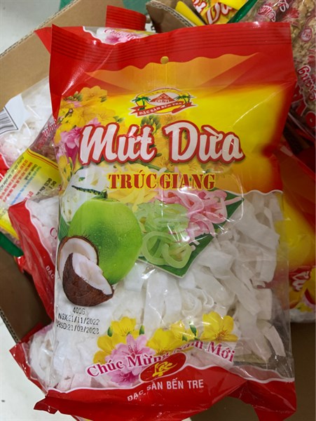 Mứt dừa sợi nhà làm