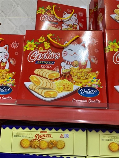 [8938506277850] Bánh mèo thần tài có túi sách ( mèo vàng )