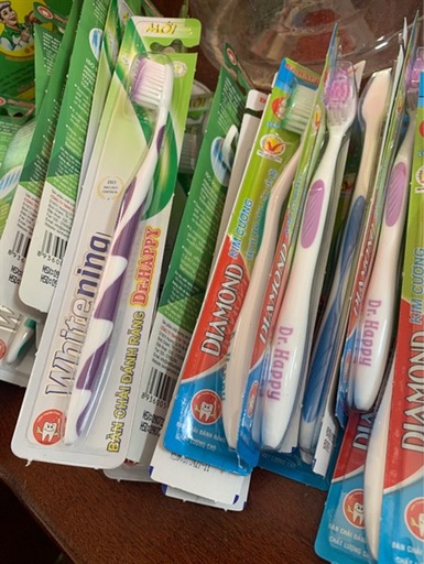 [8936005560350] Bàn chải