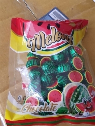 [8938502050631] KẸO SÔ CÔ LA DƯA HẤU XANH VÀNG THÁI DƯƠNG GÓI 300G