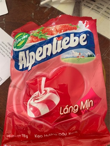 [8935001703129] Kẹo béo vị dâu ( Alpenliebe)