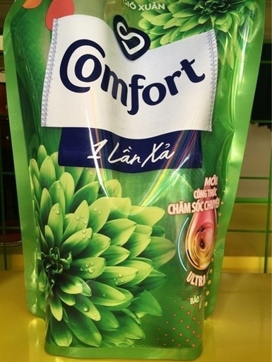 [8934868150442] NƯỚC XẢ COMFORT  HƯƠNG GIÓ XUÂN TÚI 1.8L